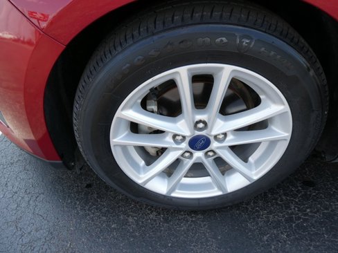 Used 2017 Ford Focus SE image 10