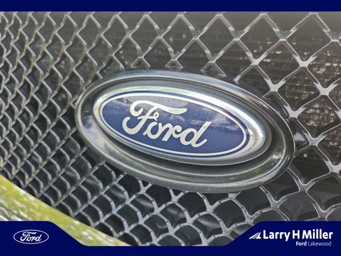 Used 2015 Ford Taurus SHO image 22