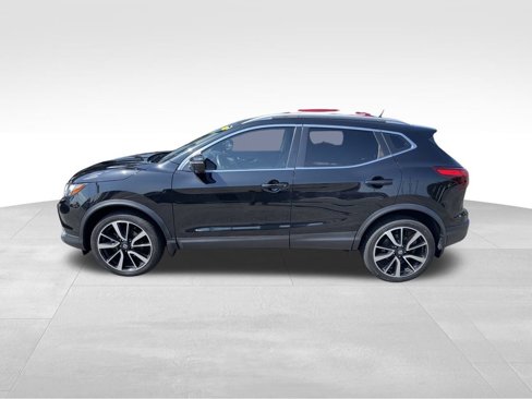 Used 2018 Nissan Rogue Sport SL image 4
