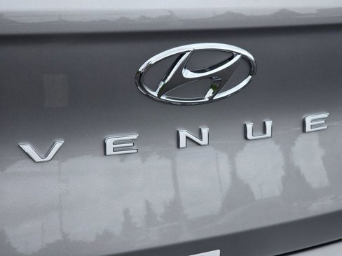 New 2025 Hyundai Venue SEL image 13