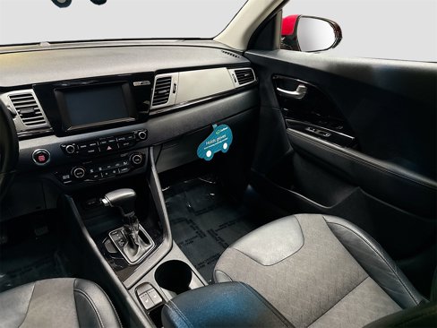 Used 2018 Kia Niro EX image 22