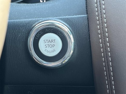Used 2017 INFINITI QX80 Limited image 33