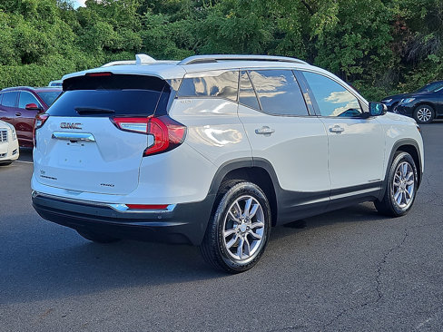 Certified 2022 GMC Terrain SLT w/ Infotainment Package II image 6