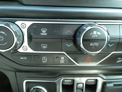 Used 2021 Jeep Wrangler Unlimited Sport image 23