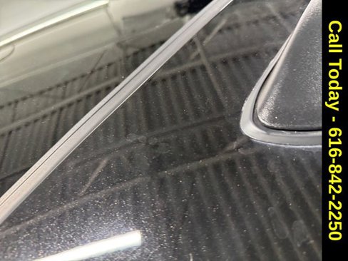 Used 2024 Jeep Grand Cherokee L Altitude image 24