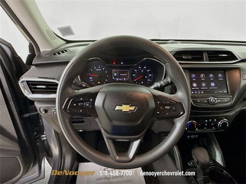 Used 2022 Chevrolet TrailBlazer LT image 11