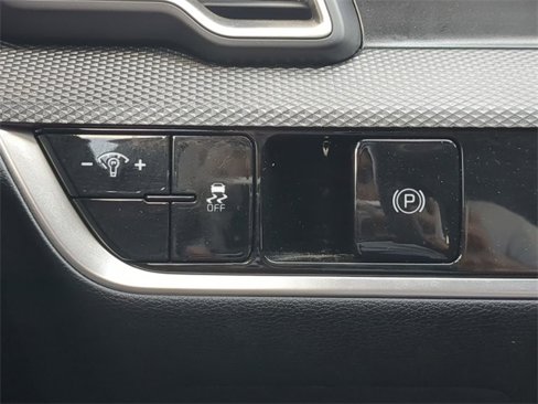 Used 2024 Kia Sportage LX image 25