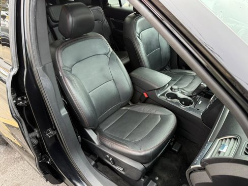 Used 2017 Ford Explorer Sport w/ Equipment Group 401A image 8