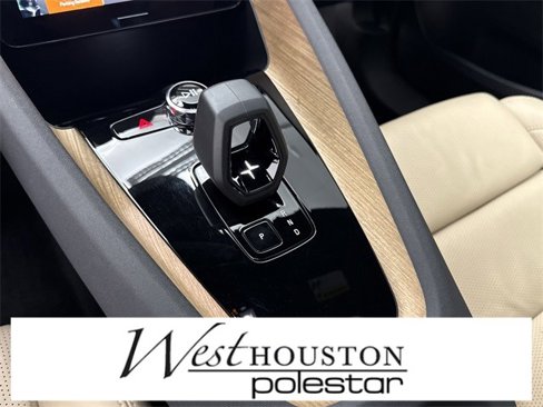 Used 2022 Polestar Polestar 2 w/ Performance Package image 22