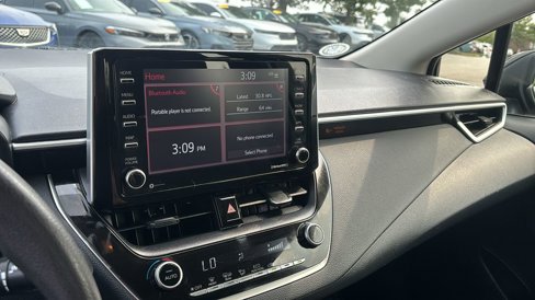 Used 2021 Toyota Corolla LE image 19