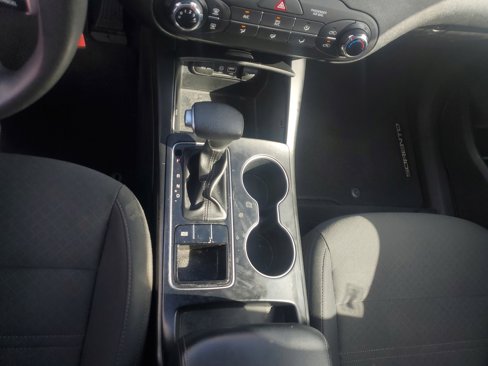 Used 2020 Kia Sorento LX image 22