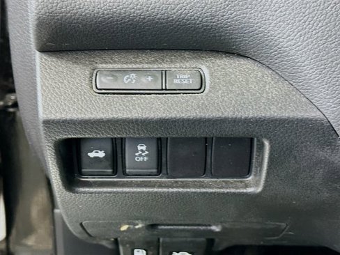 Used 2017 Nissan Altima 2.5 SR image 12