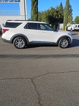 Used 2021 Ford Explorer XLT w/ Equipment Group 202A image 2