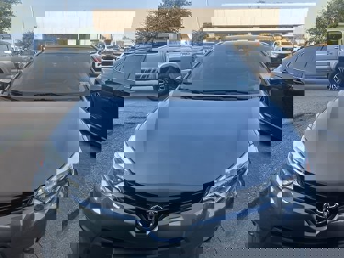 Used 2014 Toyota Corolla image 2