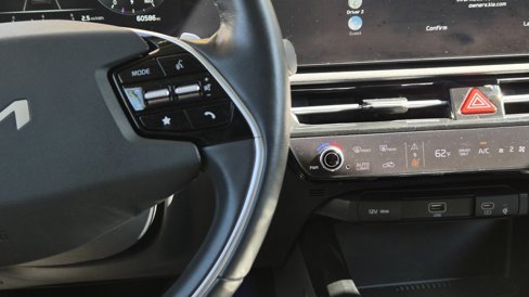 Certified 2023 Kia Niro Wind w/ Wind Preserve Package image 25