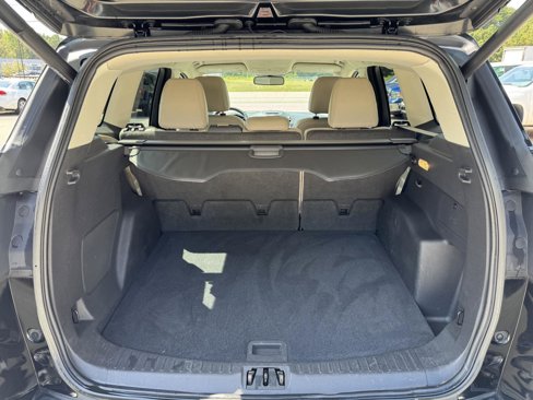 Used 2017 Ford Escape Titanium image 11