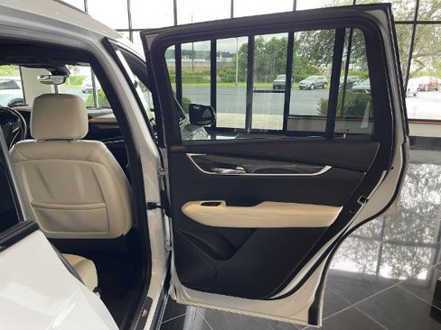 Certified 2022 Cadillac XT6 Sport w/ Technology Package image 22