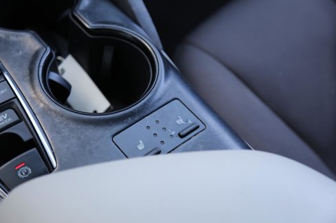 Used 2019 Toyota Camry LE image 22
