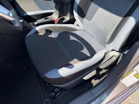 New 2025 Nissan Versa SV w/ Trunk Package image 12
