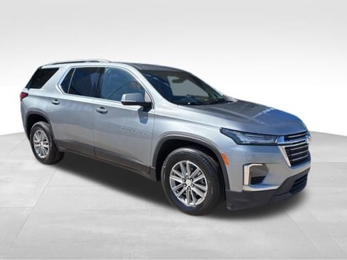 Used 2023 Chevrolet Traverse LT image 8