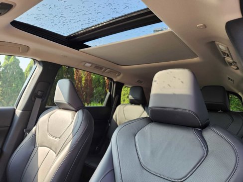 Certified 2025 INFINITI QX60 Luxe image 12