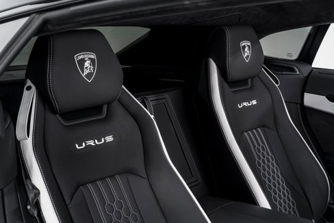 Used 2023 Lamborghini Urus S image 32