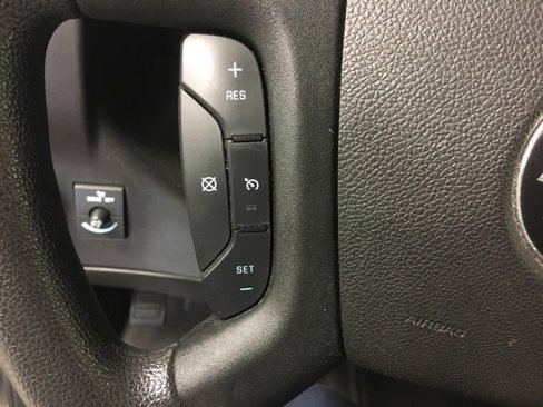 Used 2018 Chevrolet Express 2500 w/ Driver Convenience Package image 23