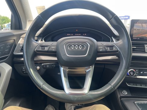 Used 2018 Audi Q5 Prestige w/ Prestige Package image 17