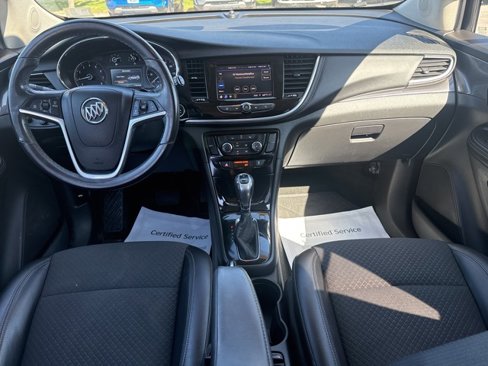 Used 2022 Buick Encore Preferred w/ Safety Package image 22