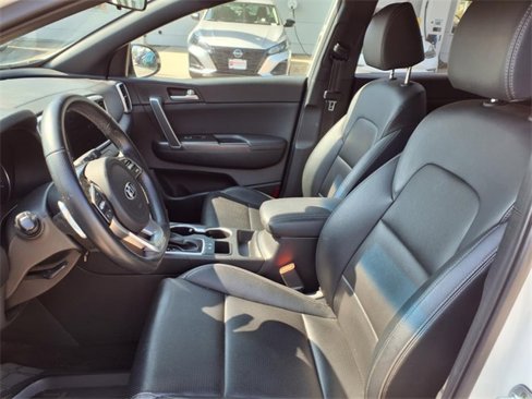 Used 2022 Kia Sportage Nightfall Edition image 16