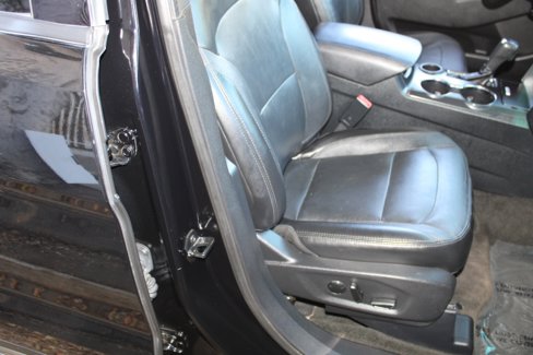 Used 2016 Ford Explorer XLT w/ Equipment Group 202A image 10
