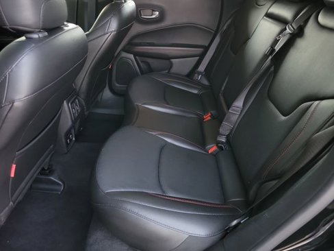 Used 2021 Jeep Compass Trailhawk image 8