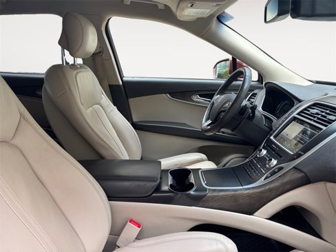 Used 2016 Lincoln MKX Reserve w/ Climate Package image 15