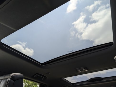Certified 2024 Land Rover Discovery Dynamic SE image 19