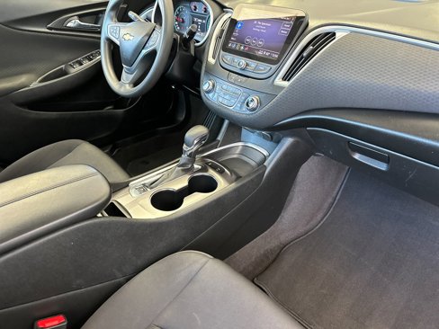 Used 2022 Chevrolet Malibu LT image 17