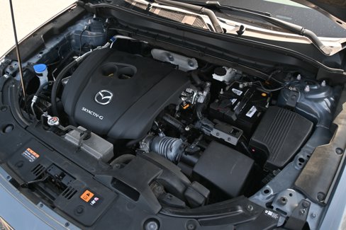 Used 2022 MAZDA CX-5 Carbon Edition image 27