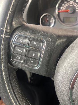 Used 2017 Jeep Wrangler Unlimited Rubicon w/ Connectivity Group image 28