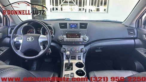 Used 2012 Toyota Highlander SE image 24