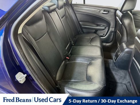 Used 2015 Chrysler 300 Limited w/ Driver Convenience Group image 13