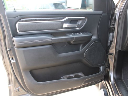 Used 2021 RAM 1500 Big Horn image 9