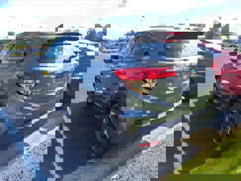 Used 2018 Honda HR-V EX image 2