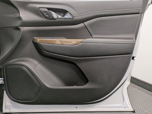 Used 2022 GMC Acadia SLE w/ Driver Convenience Package image 27