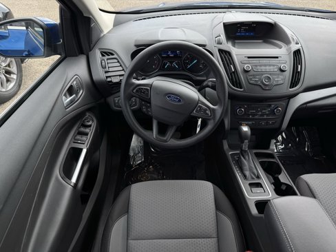 Used 2017 Ford Escape SE w/ SE Cold Weather Package image 6