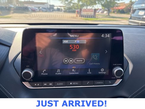 Used 2022 Nissan Sentra SV image 18