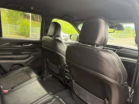 Used 2023 Jeep Grand Cherokee Altitude image 24