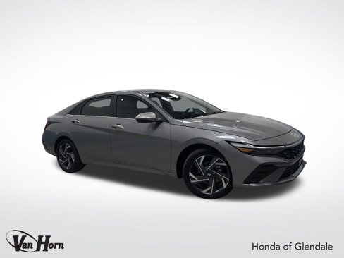 Used 2024 Hyundai Elantra Limited image 41