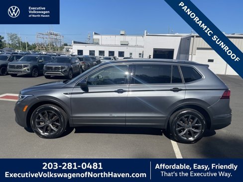 Certified 2022 Volkswagen Tiguan SE w/ Panoramic Sunroof Package image 1