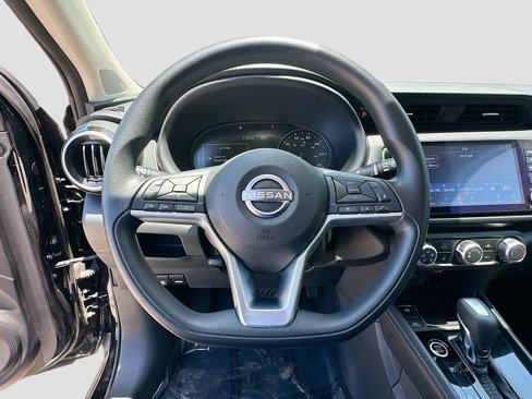 Certified 2023 Nissan Kicks SV image 10