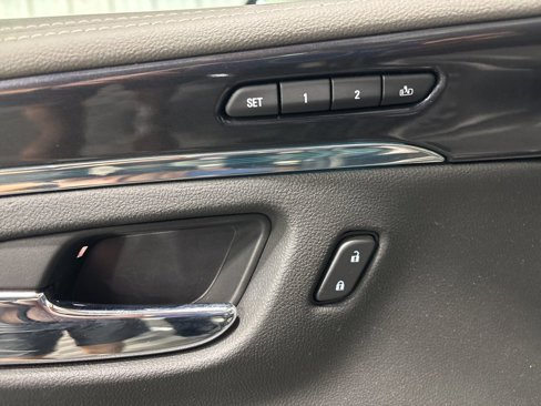 Used 2019 Chevrolet Impala Premier w/ Premier Convenience Package image 16