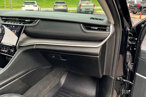 Used 2021 Jeep Grand Cherokee L Limited image 16